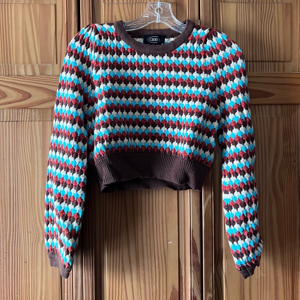 Retro Pattern Sweater Sz M NWOT